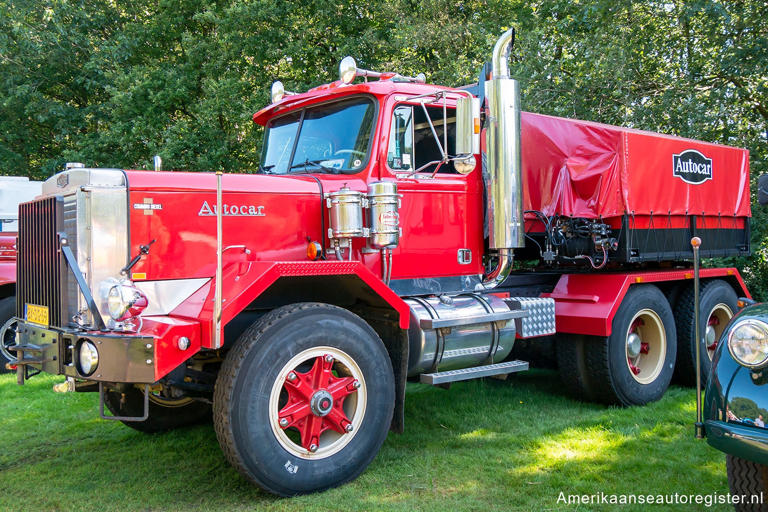 Vrachtwagens Autocar DC Series uit 1979